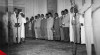 Suasana Upacara Pelantikan Menteri-Menteri Kabinet Djuanda oleh Presiden Sukarno di Istana Merdeka pada tanggal 29 April 1957.
