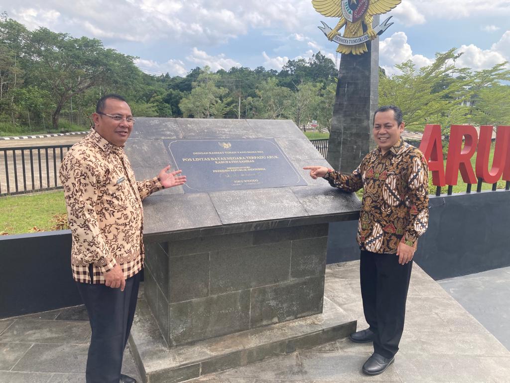 Sosialisasi Pengelolaan Arsip Statis dan Preservasi Serta Standar Depot Penyimpanan Arsip di Dinas Perpustakaan dan Kearsipan Provinsi Kalimantan Barat