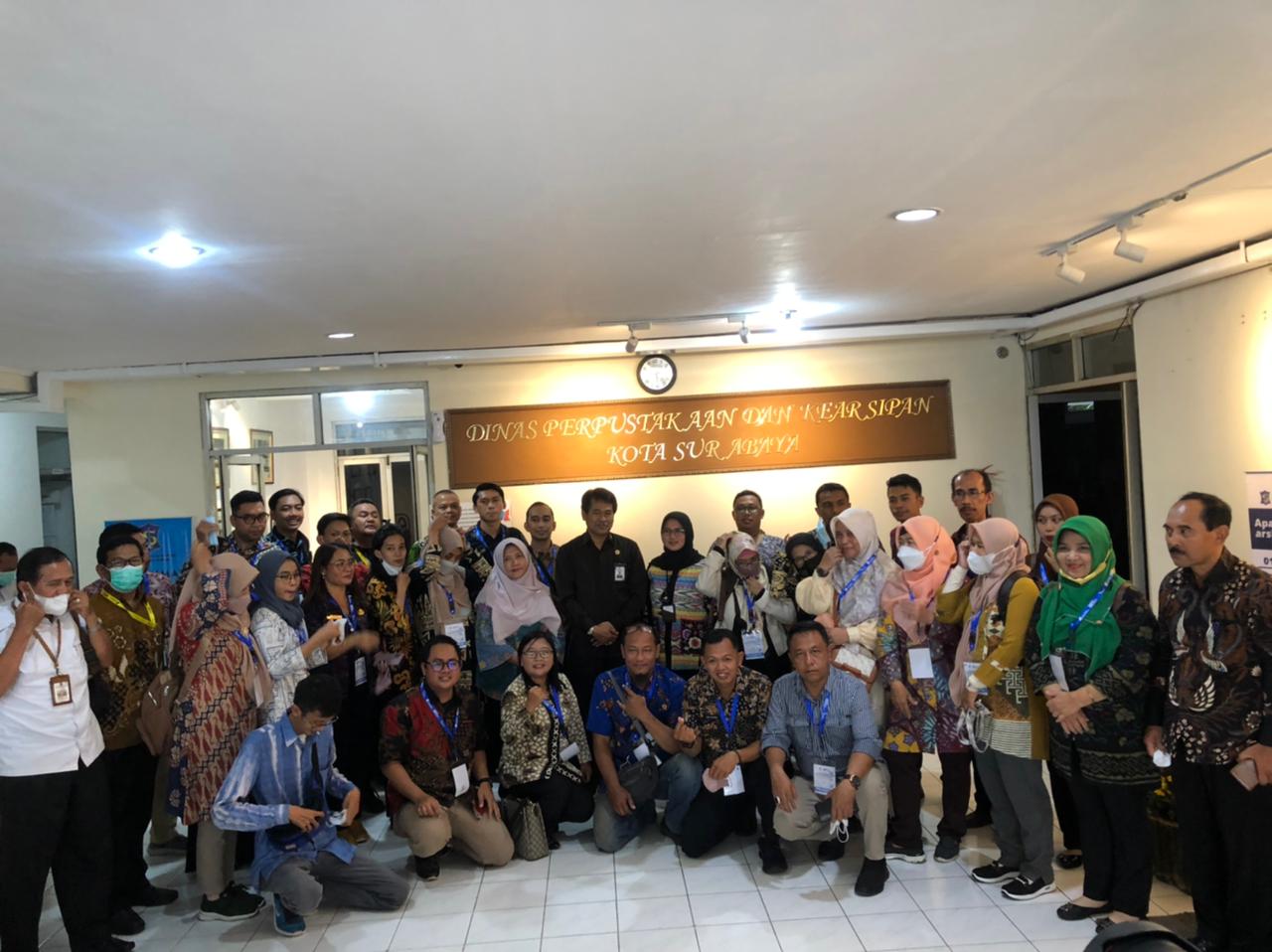 Peserta SJPP Kunjungi Dinas Perpustakaan dan Kearsipan Kota Surabaya