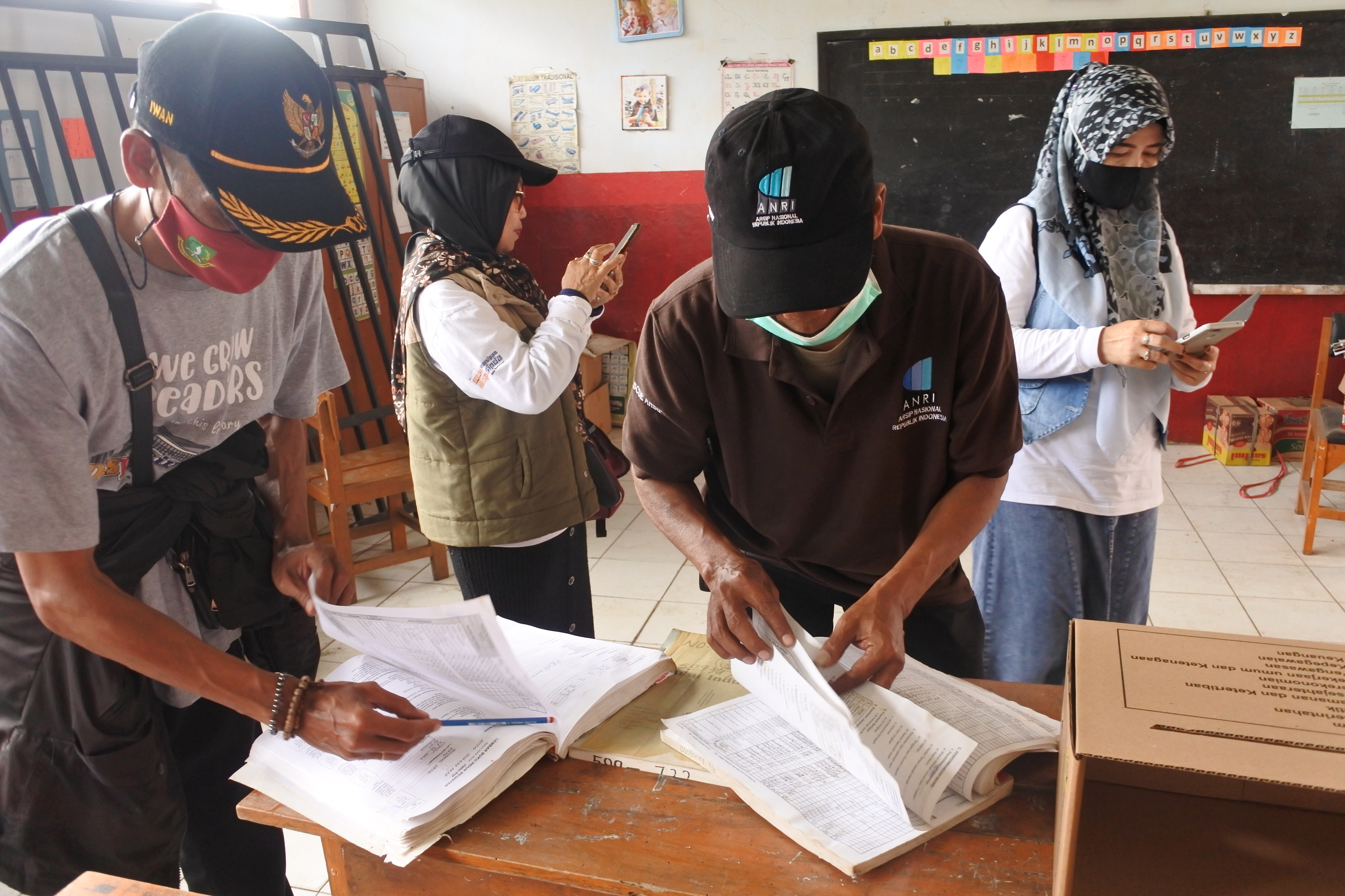 Kolaborasi ANRI dan 3 LKD dalam Penyelamatan Arsip Vital Masyarakat Cianjur