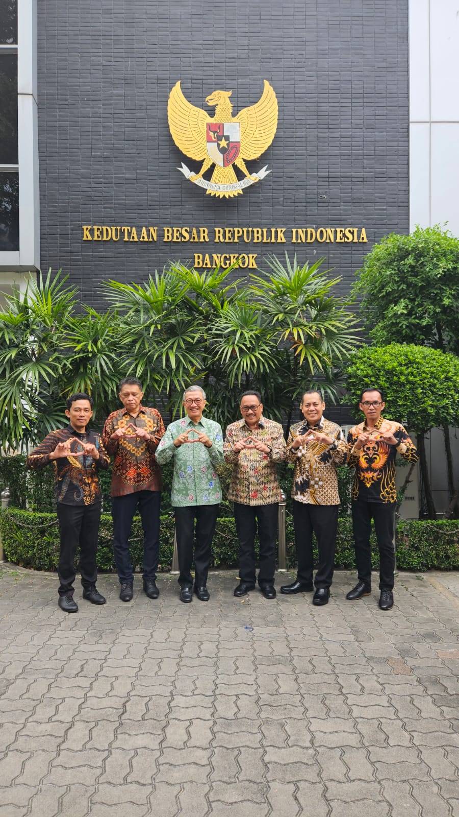 COURTESY CALL KEPALA ARSIP NASIONAL REPUBLIK INDONESIA KEPADA  DUTA BESAR REPUBLIK INDONESIA UNTUK KERAJAAN THAILAND DI BANGKOK