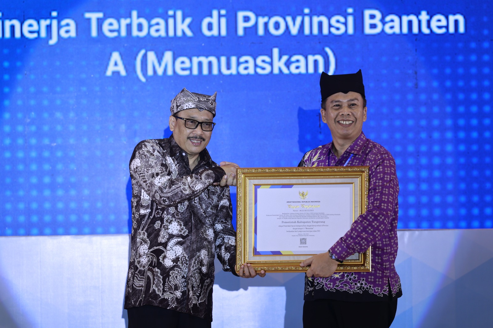 Penghargaan Kabupaten/Kota Kinerja Terbaik Berdasarkan Pengawasan Kearsipan di Provinsi