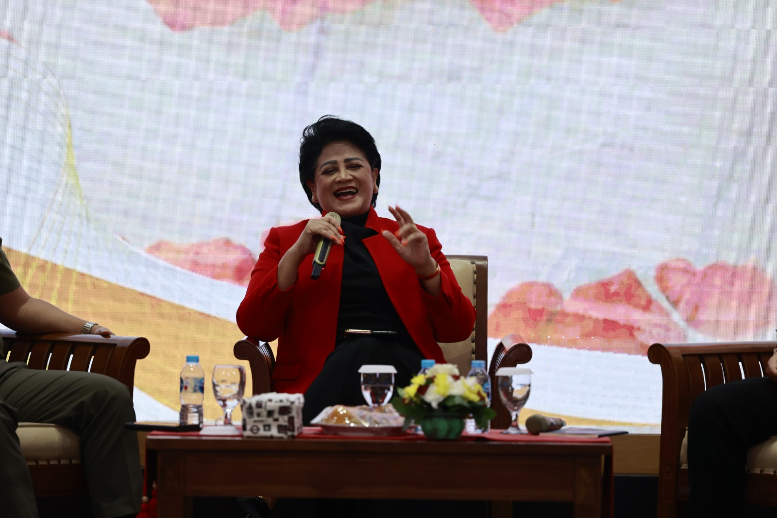 Connie R. Bakrie: Presiden Indonesia Selanjutnya Perlu Melanjutkan Poros Maritim Dunia dan Mempunyai Pengetahuan Geopolitik Yang Kuat