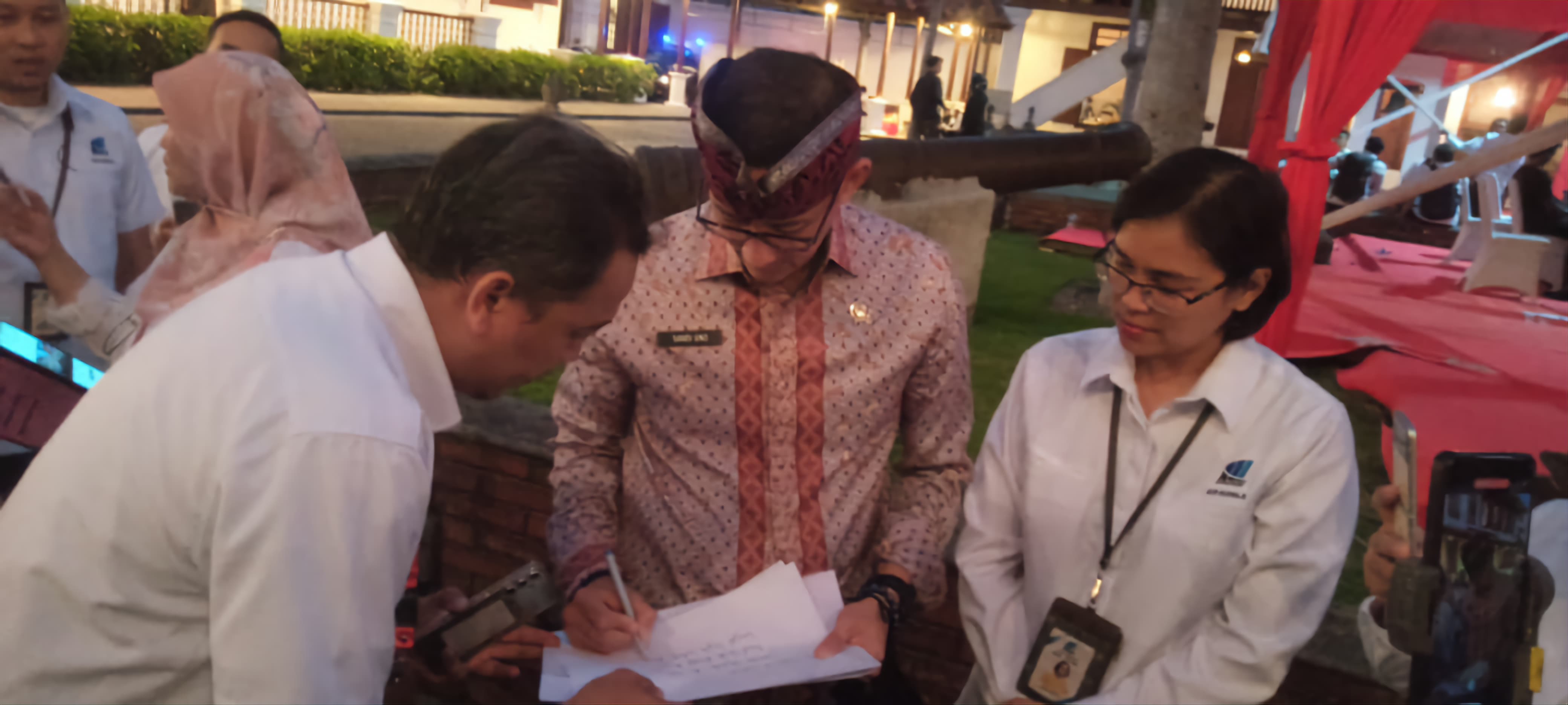 Menparekraf Kunjungi Pameran Tetap Presiden Pertama Ir. Sukarno