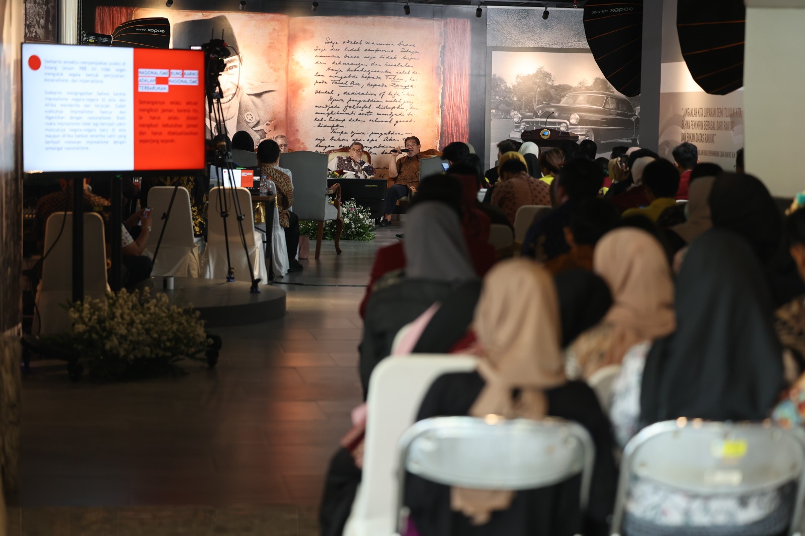 Peringatan ke-63 Pidato Presiden Sukarno di Majelis Umum PBB ”To Build the World Anew” dan Relevansinya terhadap Peta Geopolitik