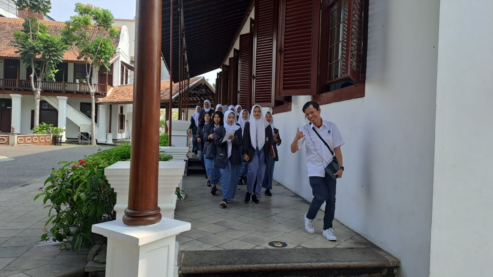 Giat Kunjungan Semangat dari SMK PGRI 1 Tangerang ke Pusdipres