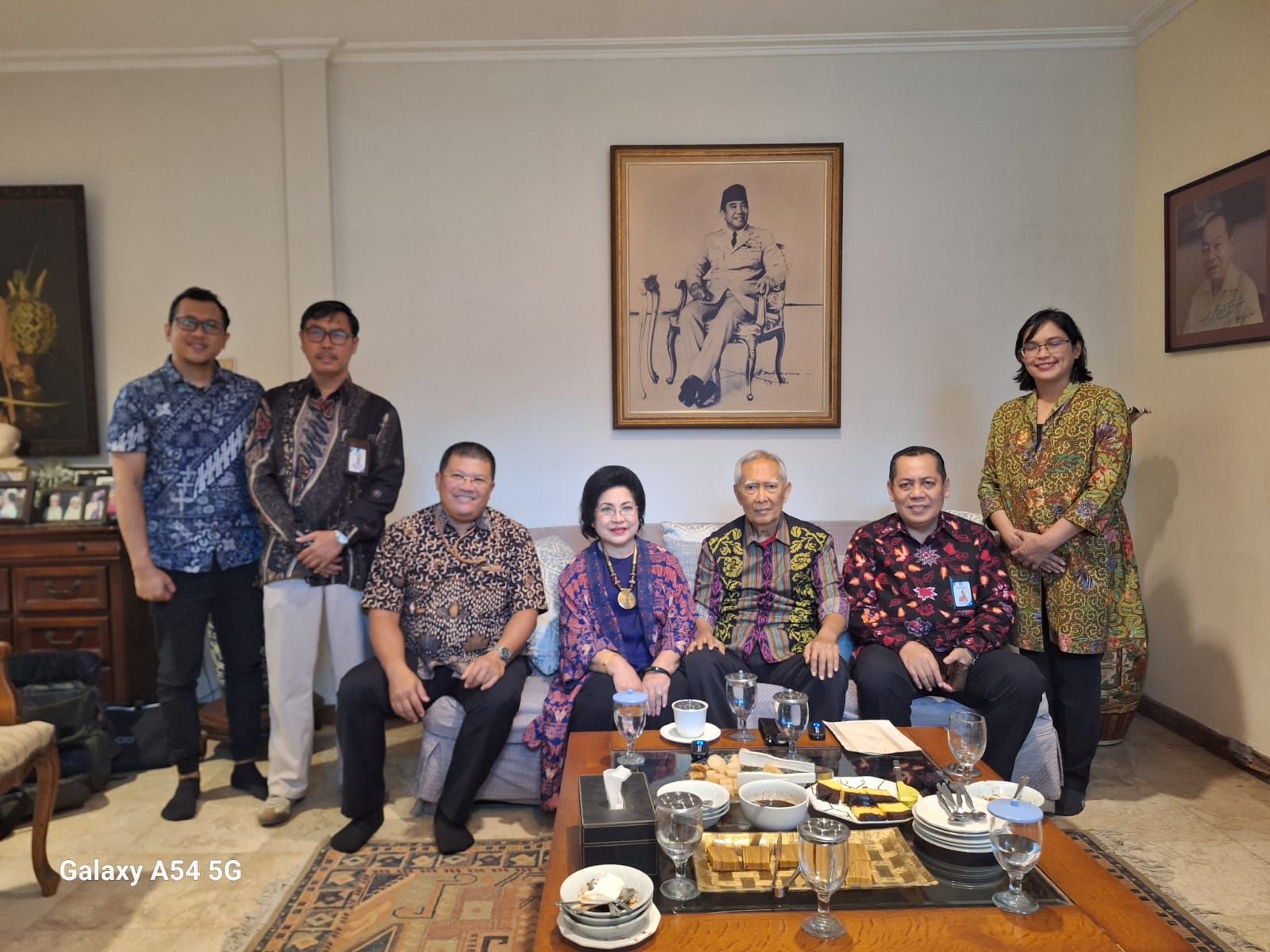 Penyelamatan Arsip Kepresidenan melalui Wawancara Sejarah Lisan dengan Guntur Soekarnoputra