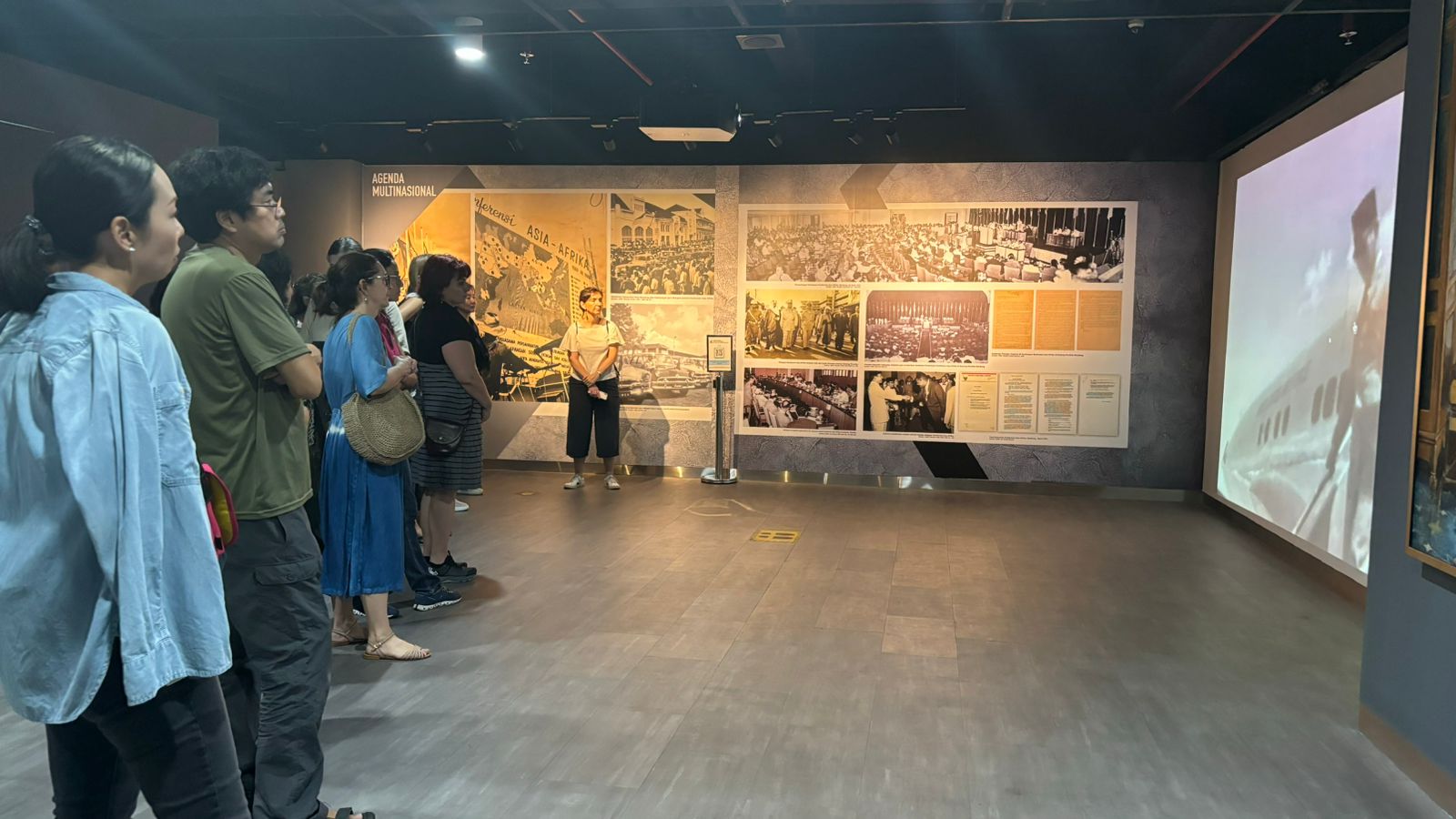 Pembelajaran sejarah Presiden Sukarno a la Indonesian Heritage Society