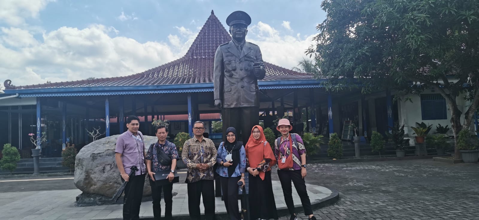 Tim Pusdipres Menyusun materi diseminasi arsip kepresidenan di Museum Memorial Jenderal Besar H.M. Soeharto