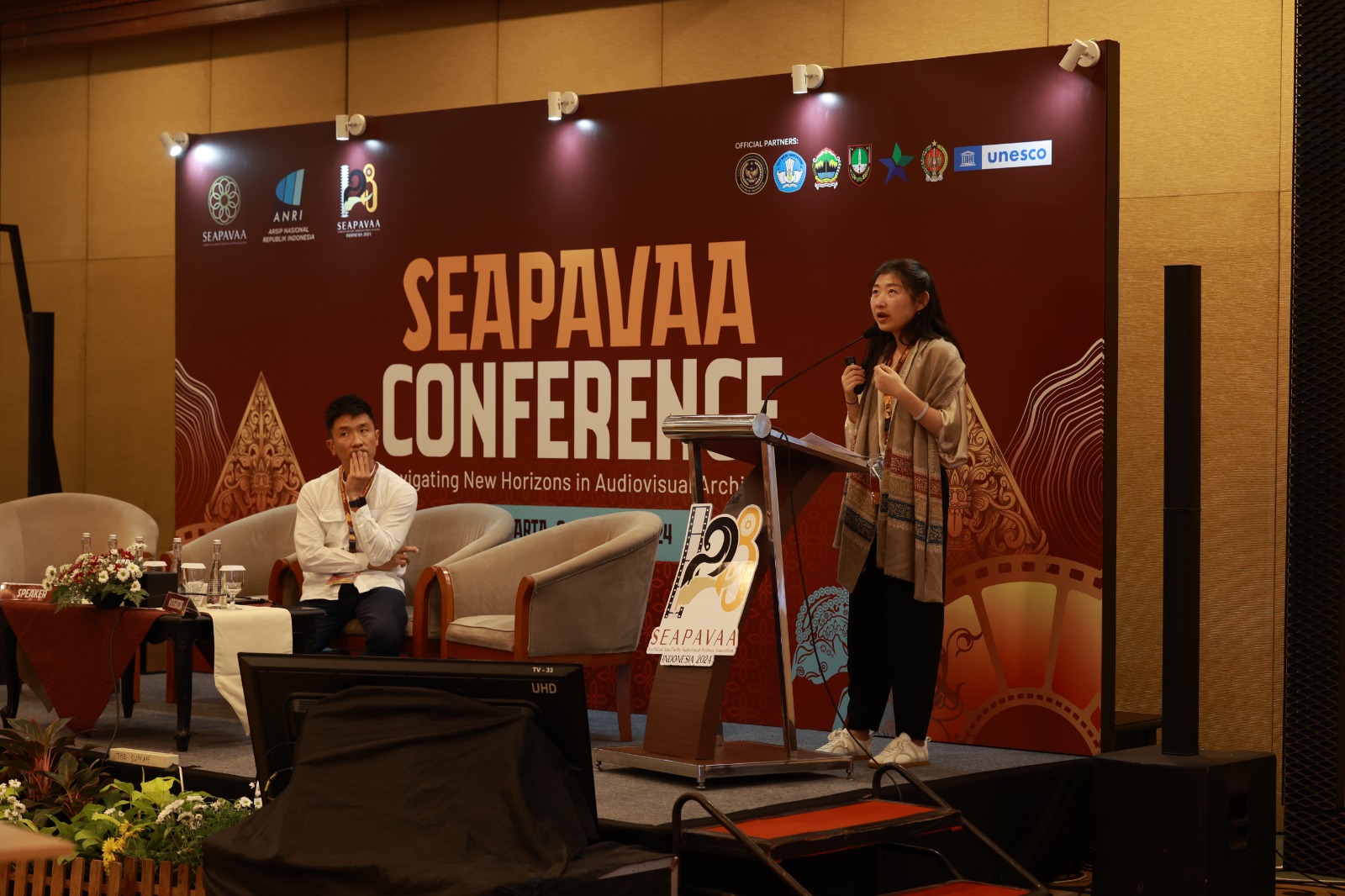 Simposium Sesi I Konferensi Internasional ke-28 SEAPAVAA