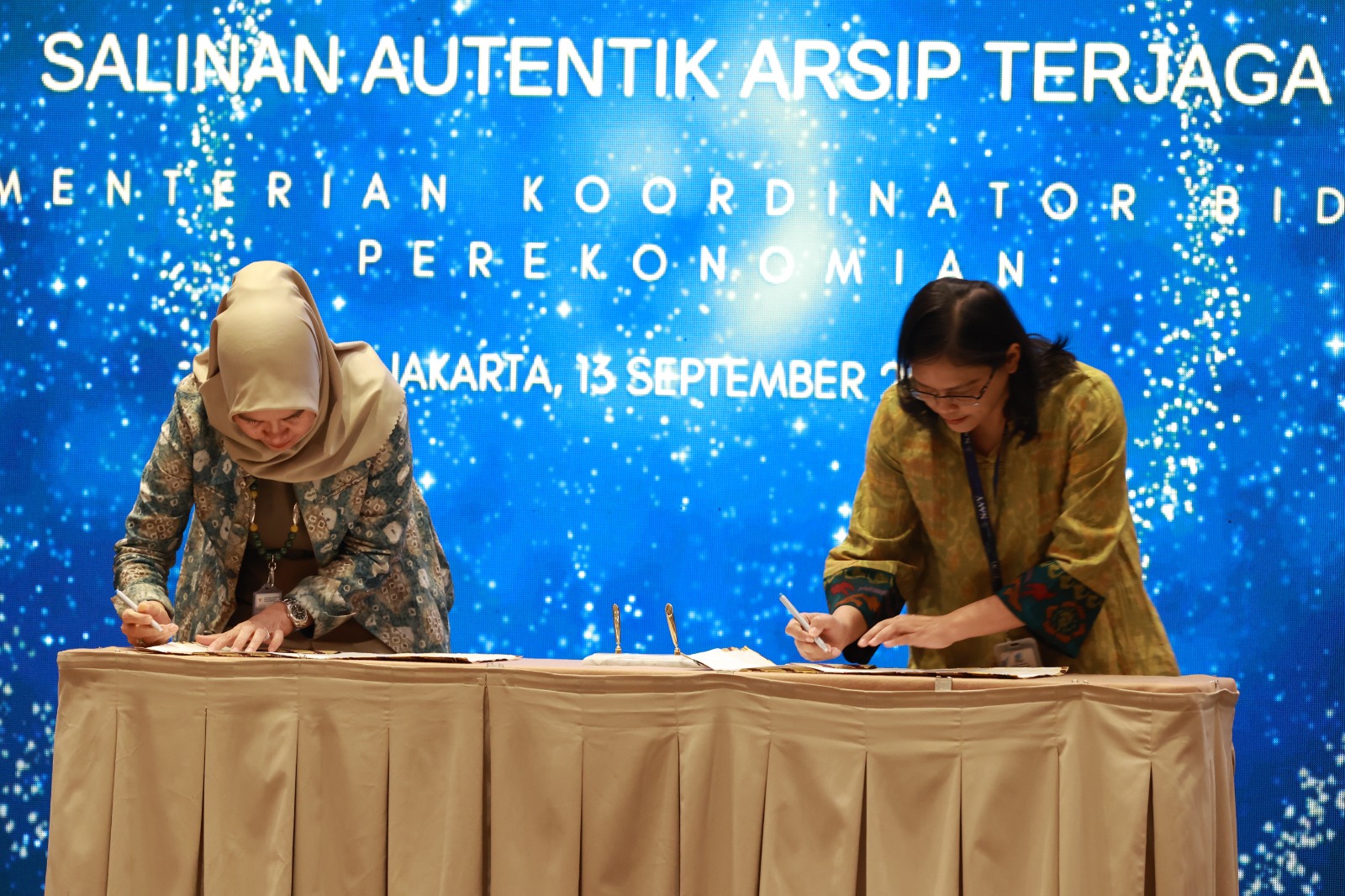 ANRI Terima Arsip COVID-19 dan Salinan Autentik Arsip Terjaga dari Kementerian Koordinator Bidang Perekonomian