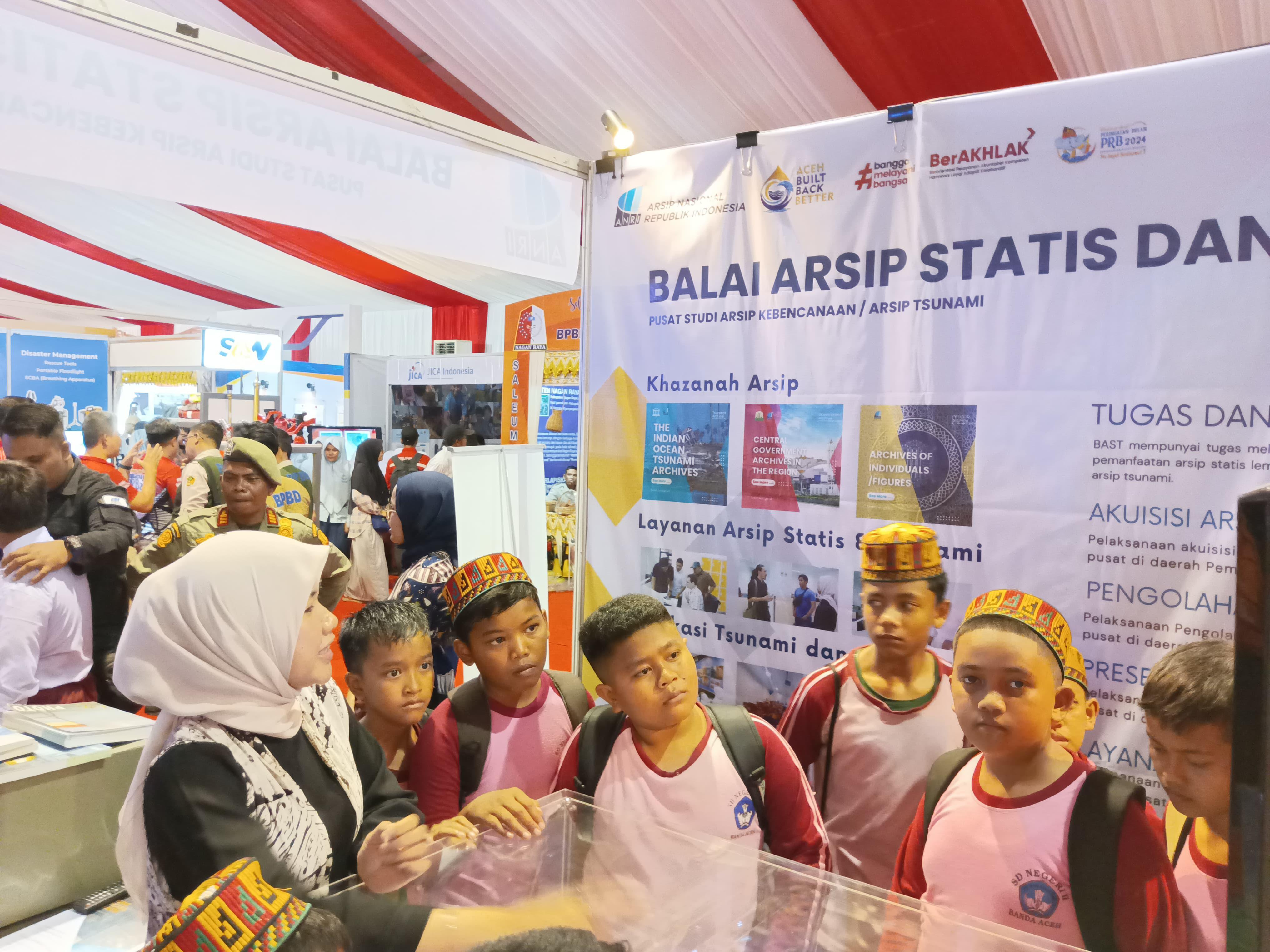 Peringati Bulan Pengurangan Risiko Bencana, BAST Gelar Pameran Arsip Kebencanaan di Balai Meuseuraya Aceh