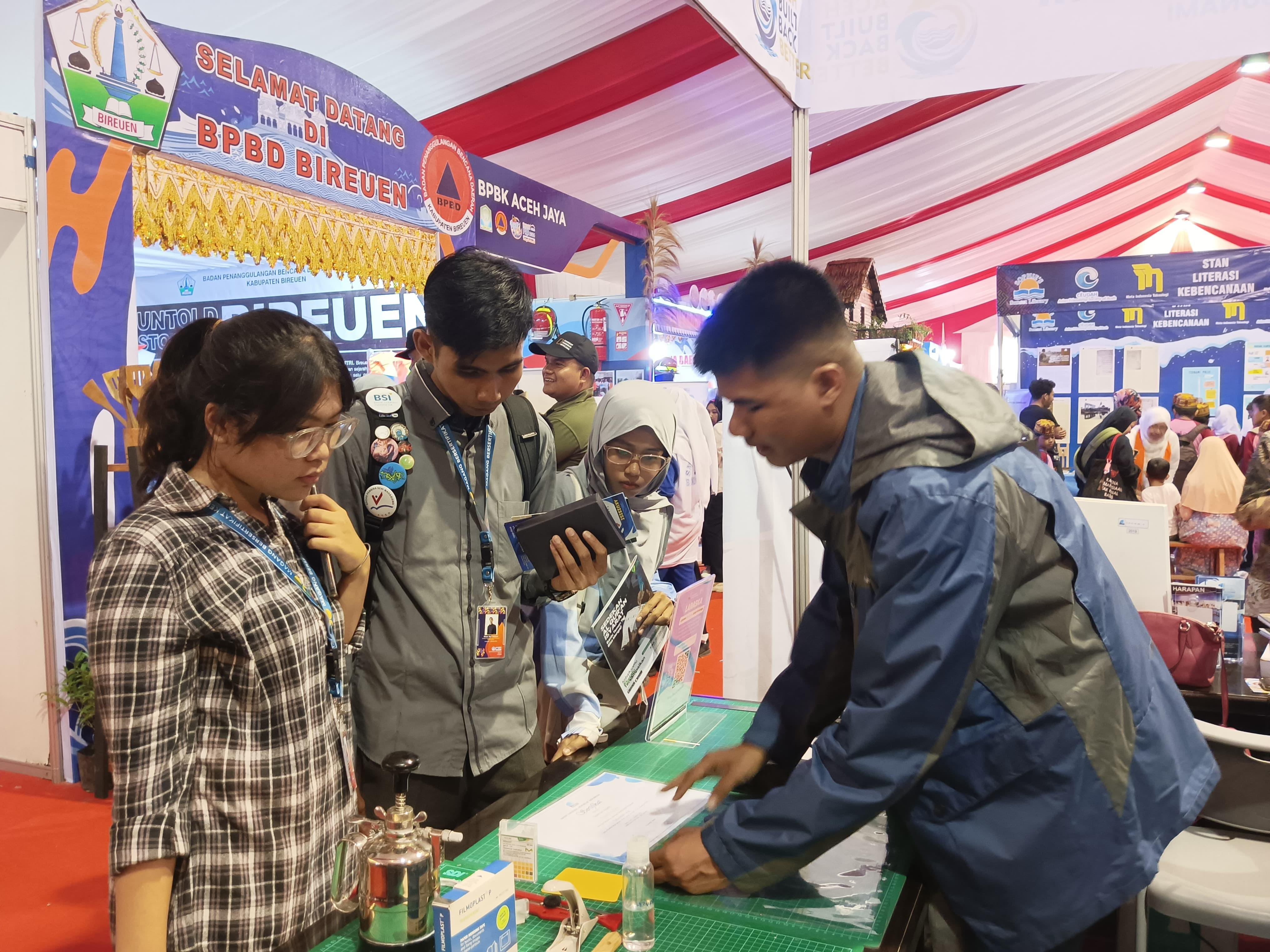 Peringati Bulan Pengurangan Risiko Bencana, BAST Gelar Pameran Arsip Kebencanaan di Balai Meuseuraya Aceh