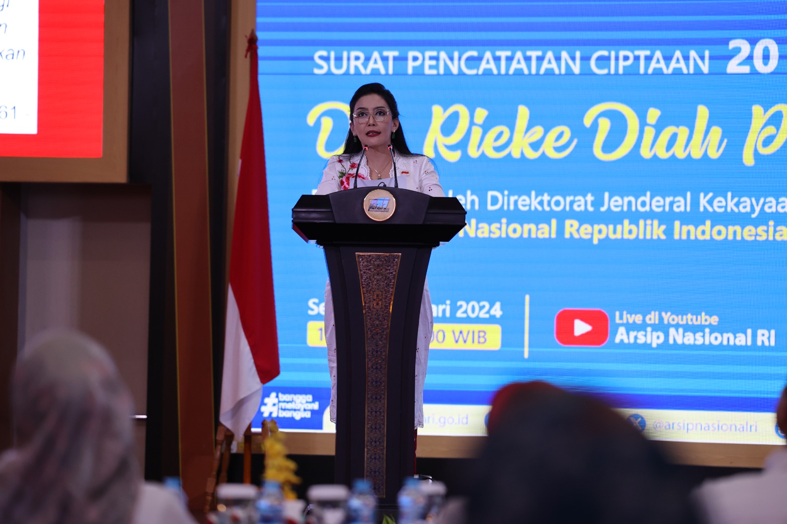 Duta Arsip Rieke: MKB Roadmap Pertama Kebijakan Pembangunan Indonesia Jadi Inspirasi Penyerahan Arsip Statis Surat Pencatatan Ciptaan Kekayaan Intelektual