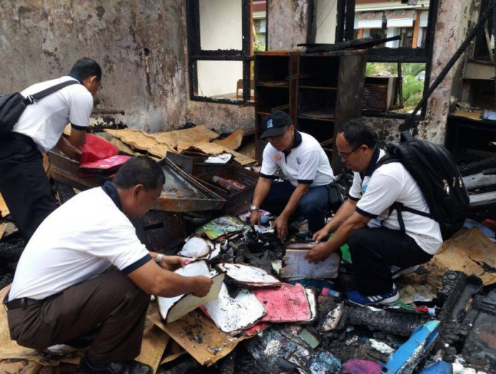 ANRI menyelamatkan arsip pasca bencana kebakaran kantor Gubernur Bali