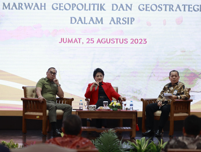 Connie R. Bakrie: Presiden Indonesia Selanjutnya Perlu Melanjutkan Poros Maritim Dunia dan Mempunyai Pengetahuan Geopolitik Yang Kuat