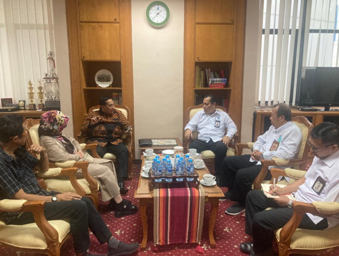 Deputi Bidang Konservasi Arsip ANRI Menerima Kunjungan Ketua Umum DHD 45 Kalimantan Barat
