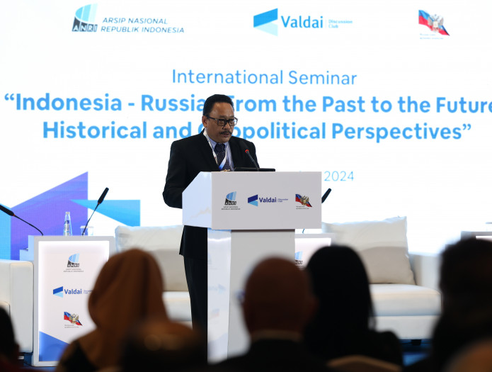 Dari Sochi, Rusia ke Jakarta, Indonesia: Seminar Internasional from the Past to the Future, the Historical and Geopolitical Perspective