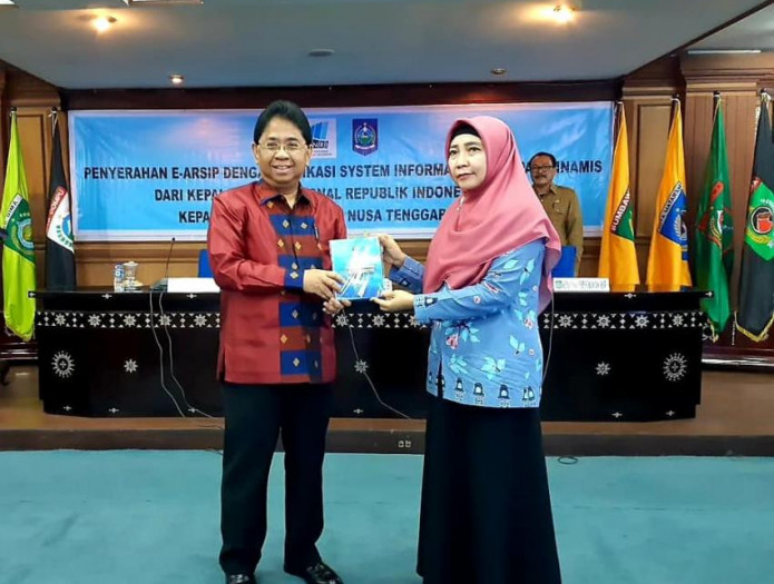 Provinsi Nusa Tenggara Barat Terima Aplikasi e-Arsip dari ANRI