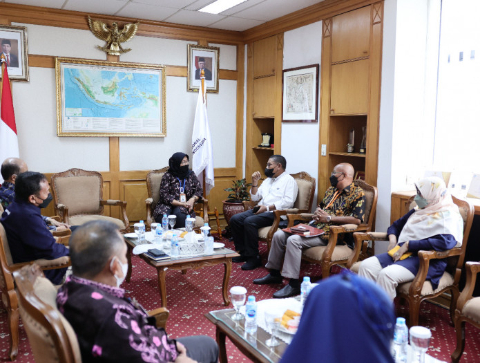 Sekretaris Utama ANRI menerima Audiensi Walikota Tidore Kepulauan dan Sekretaris Daerah Tanah Bumbu