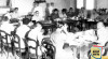 Foto Menteri Pertahanan RI, Drs. Moh. Hatta (massa jabatan 29 Januari -15 Juli 1948) mengadakan Rapat Pertama bersama Staf Militer di Gedung Agung Yogyakarta. 28 Februari 1948. Sumber : ANRI. IPPHOS 1945-1950 No. 770
