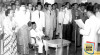 Presiden Sukarno melakukan Pengambilan Sumpah Jabatan anggota DPRS NKRI di Istana Negara, 16 Agustus 1950. Sumber : ANRI, IPPHOS No. 1810