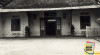 Salah satu Bangunan Rumah Tionghoa (Hwee Koan) di Patekoan (Jl. Perniagaan). Glodok, 11 Desember 1950. Sumber : ANRI, Kempen RI DKI Jakarta 1950 No. 854.