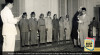 Presiden Sukarno melantik Sjafruddin Prawiranegara sebagai Menteri Keuangan. Jakarta, 9 Januari 1950. Sumber : ANRI, Kempen RIS Wil. Jakarta 1950 No. 43