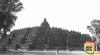 Candi Borobudur, Magelang, Jawa Tengah, pada 19 April 1963. Sumber : ANRI, Daftar Arsip Foto KEMPEN 63-3992