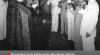 Foto suasana saat Wakil Paus Mgr. G. De Jonghe d'Ardoye setelah menyerahkan surat kepercayaan sebagai Duta Besar Vatikan untuk Indonesia kepada Presiden Sukarno. Sumber: ANRI, Arsip koleksi Kementerian Penerangan RIS Wil DKI Jakarta 1950. 6 April 1950.