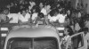 Foto kontingen Pekan Olahraga Nasional dari Maluku sejumlah 160 orang ketika tiba di Pelabuhan Tanjung Priok, Jakarta, pada 8 Oktober 1951. Foto koleksi arsip Kementerian Penerangan RI Wilayah DKI Jakarta 1951.