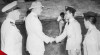 Foto Sri Sultan Hamengku Buwono IX bersalaman dengan A.H.J. Lovink, Wakil Tinggi Mahkota Kerajaan Belanda, pada tanggal 27 Desember 1949 di Jakarta.